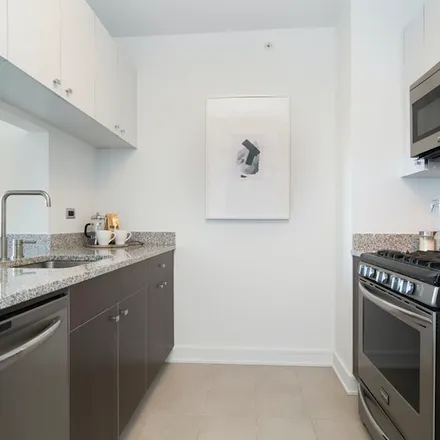 Rent this 2 bed apartment on 43-10 Crescent Street in 43rd Avenue, New York