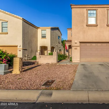 Buy this 3 bed townhouse on 10663 North 70th Avenue in Peoria, AZ 85345