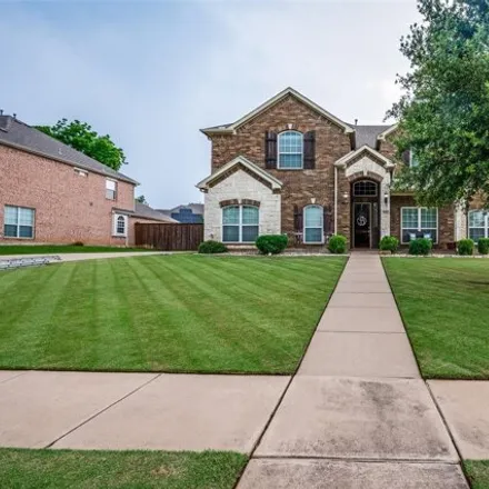 Buy this 5 bed house on 962 Sunrise Drive in Kennedale, Tarrant County