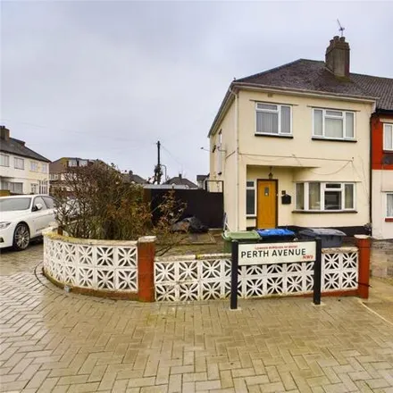 Buy this 3 bed house on Hawfinch House in Moorhen Drive, The Hyde
