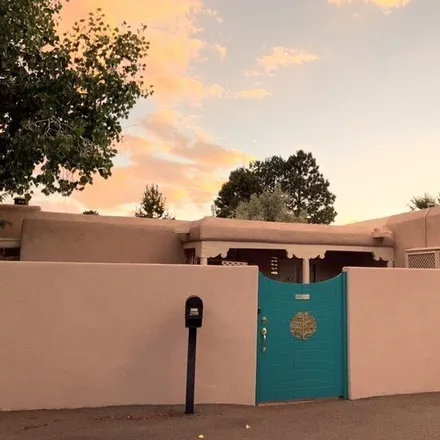 Buy this 3 bed house on 2767 Mariposa Plaza in Santa Fe, NM 87505