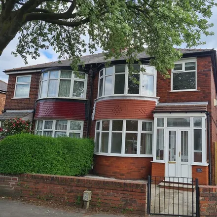 Rent this 3 bed duplex on Rye Bank Road in Gorse Hill, M16 0FX