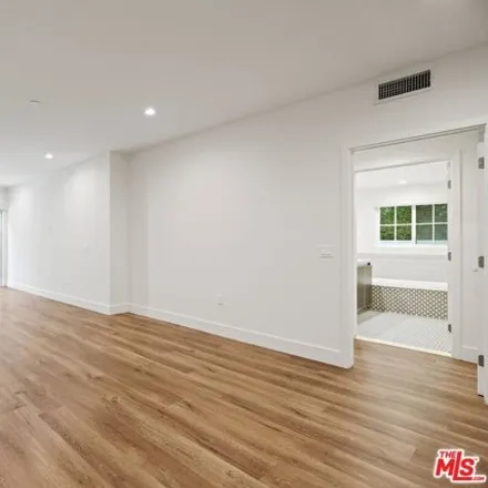 Image 5 - 208 North Kings Road, Los Angeles, CA 90048, USA - House for rent
