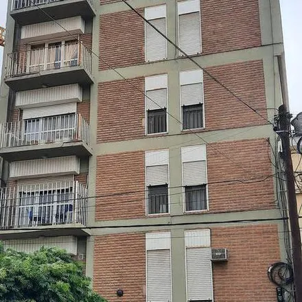 Buy this 3 bed apartment on Jardín de Infantes Maternal in Salta 434, Área Centro Oeste