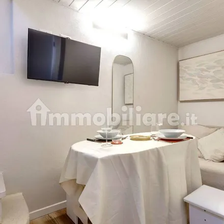 Image 5 - Via Ventiquattro Maggio 1, 50129 Florence FI, Italy - Apartment for rent