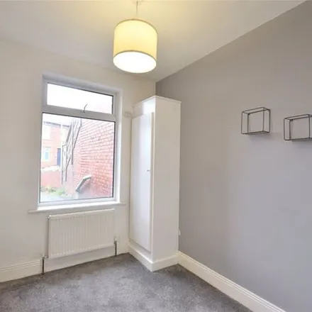 Rent this 2 bed apartment on Oxford - Cambridge Terrace in Gateshead, NE8 1QQ