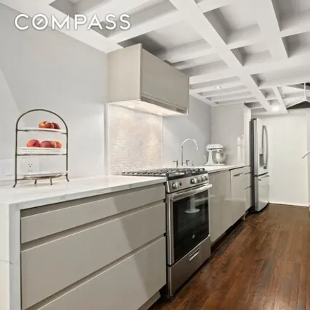 Image 4 - 460 West 23rd Street, New York, NY 10011, USA - Apartment for sale