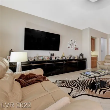Image 3 - 2080 Twin Falls Drive, Henderson, NV 89044, USA - House for sale