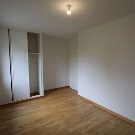 Image 2 - 5 Place de la République, 21000 Dijon, France - Apartment for rent