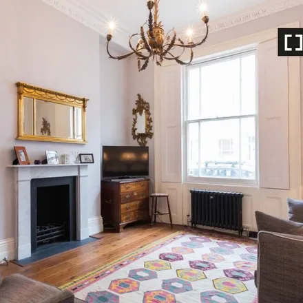 Rent this 1 bed apartment on Sutherland Street in London, SW1V 4BF