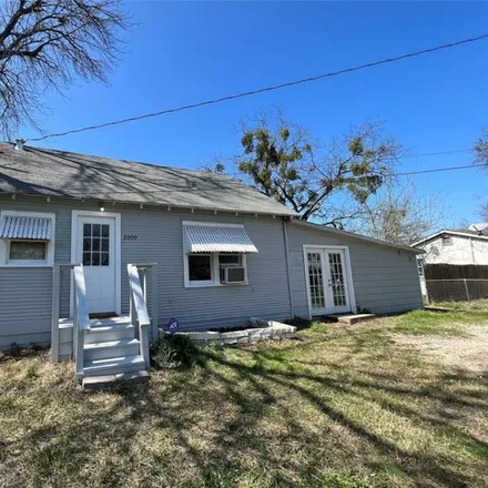Rent this 2 bed house on 1915 Pecan Street in Commerce, TX 75428