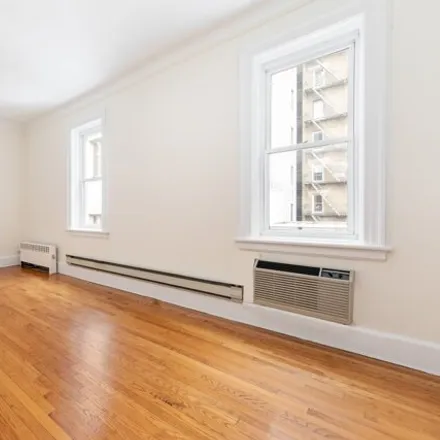 Image 6 - 14 East 73rd Street, New York, NY 10021, USA - Townhouse for rent