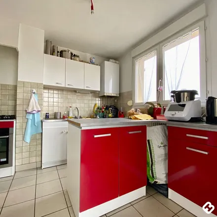 Rent this 5 bed apartment on Era Pierre Perchey Immobilier in Rue Roger Salengro, 42300 Roanne