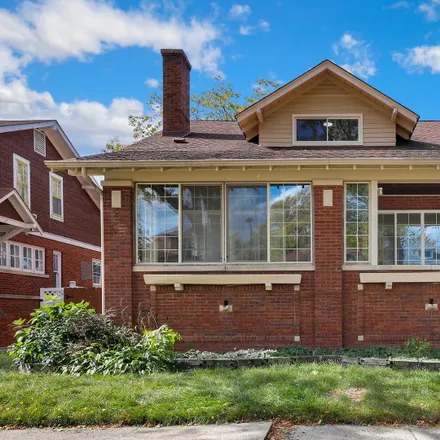 Buy this 4 bed house on 9526 South Damen Avenue in Chicago, IL 60643