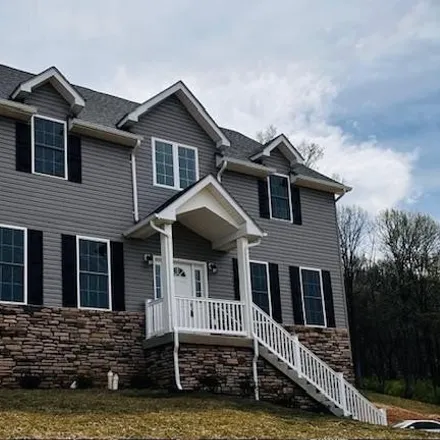 Rent this 5 bed house on Summit Drive in Front Royal, VA 22630