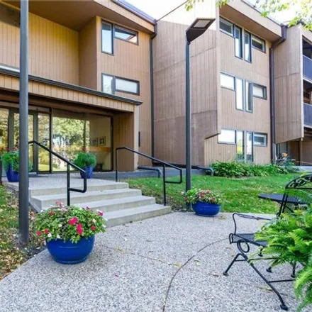 Buy this 1 bed condo on 705 East Burnsville Parkway in Burnsville, MN 55337