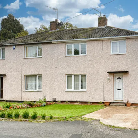 Buy this 3 bed duplex on Ashcroft Drive in Chesterfield, S41 9PE