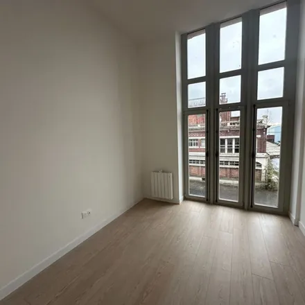 Rent this 4 bed apartment on Stèle de la Libération in Avenue Léon Blum, 59280 Armentières