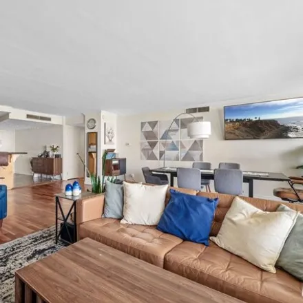 Image 3 - Marina City Club, 4333 Admiralty Way, Los Angeles County, CA 90292, USA - Condo for sale