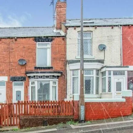 Rent this 2 bed townhouse on Lower Dolcliffe Road in Mexborough, S64 9PA