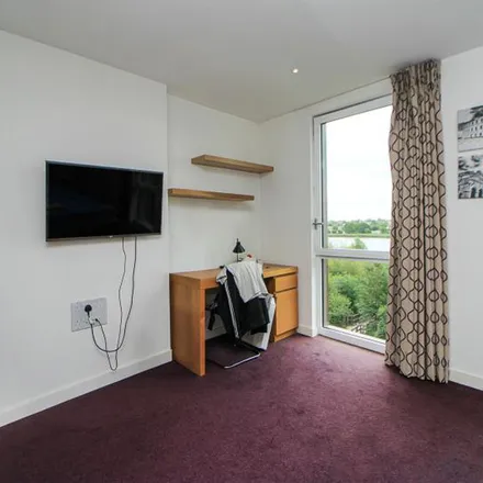 Image 5 - Nature View Apartments, Woodberry Grove, London, N4 2SB, United Kingdom - Apartment for rent