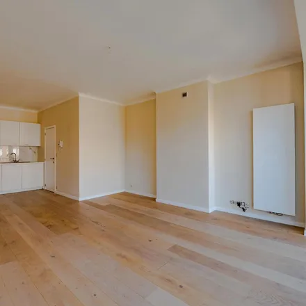 Rent this 1 bed apartment on Sint-Vincentiusstraat 43 in 2018 Antwerp, Belgium