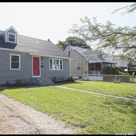 Buy this 4 bed house on 172 Rhodes Avenue in Village of Hempstead, NY 11550