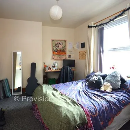 Image 6 - Hill Top Street, Leeds, LS6 1NW, United Kingdom - Apartment for rent
