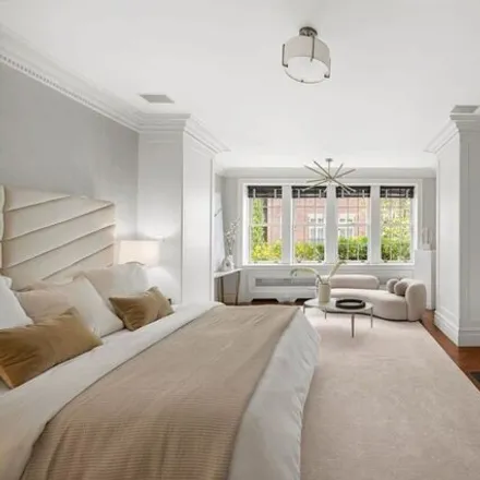 Image 7 - 128 East 74th Street, New York, NY 10021, USA - House for sale