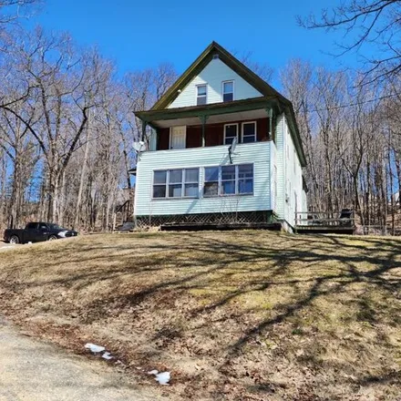 Buy this studio house on 17 Spring Street in Mexico, Oxford County