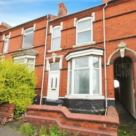 Buy this 3 bed townhouse on Stourbridge Road in Harts Hill, Brierley Hill