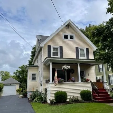 Buy this 4 bed house on 201 South 5th Street in City of Fulton, NY 13069