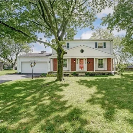 Buy this 4 bed house on 997 Cherry Lane in Findlay, OH 45840