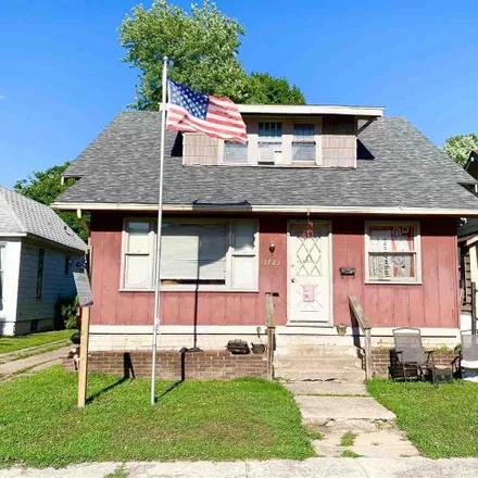 Buy this 1 bed duplex on 1723 North 11th Street in Twelve Points, Terre Haute