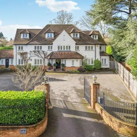 Buy this 9 bed house on North Park in Gerrards Cross, SL9 8JL