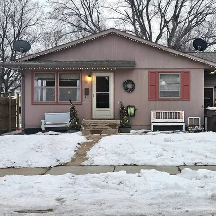 Buy this 4 bed house on 839 East 6th Avenue in Mitchell, SD 57301