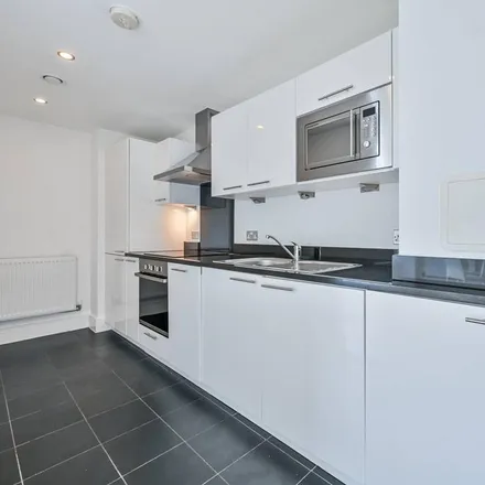 Rent this 2 bed apartment on Distillery Tower in 1 Deptford Bridge, London