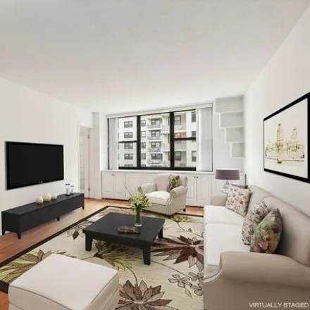 Image 1 - 1690 2nd Avenue, New York, NY 10128, USA - Apartment for sale