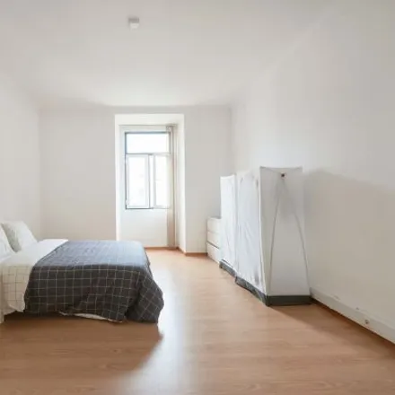 Rent this 3 bed room on Avenida António de Serpa 26 in 1069-199 Lisbon, Portugal