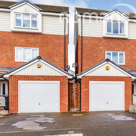 Rent this 3 bed townhouse on Homers Road in Windsor, SL4 5RG