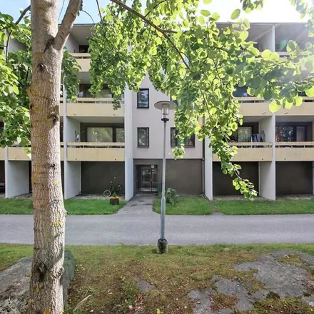 Image 1 - Kulttuuritalo Martinus, Martinlaaksontie 36, 01620 Vantaa, Finland - Apartment for rent