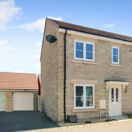 Buy this 4 bed house on Course Meadow in Wiltshire, SN5 4GL
