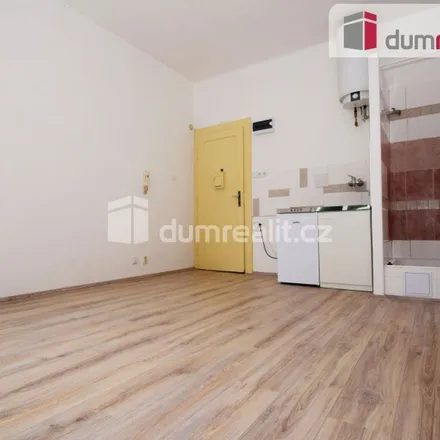 Image 2 - Na Dolinách 358/25, 147 00 Prague, Czechia - Apartment for rent