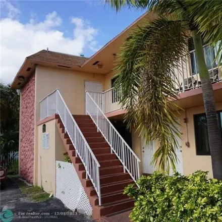 Rent this 2 bed apartment on Miami Subs in Southeast 15th Street, Dania Beach