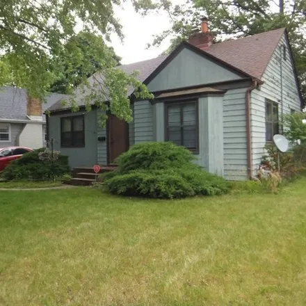 Image 2 - 2111 Hecker Ave, Rockford, Illinois, 61103 - House for sale