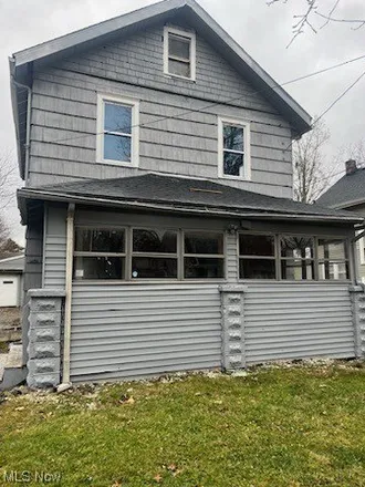 Buy this 3 bed house on 314 Croft Place in Akron, OH 44310