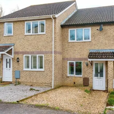 Buy this 2 bed townhouse on Avens Close in Horton Heath, SO50 7PW
