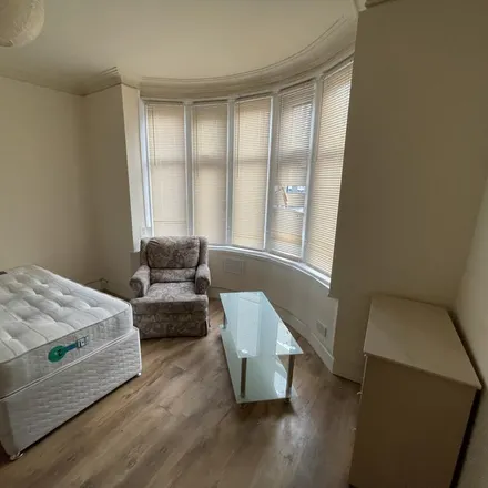 Rent this studio apartment on Winchester Avenue in Leicester, LE3 1AX