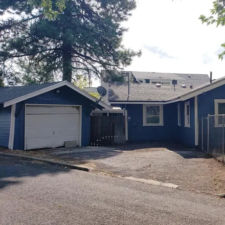 Buy this 3 bed house on 743 North 11th Street in Klamath Falls, OR 97601