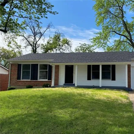 Buy this 3 bed house on 3073 Aberdeen Drive in Old Jamestown, Saint Louis County